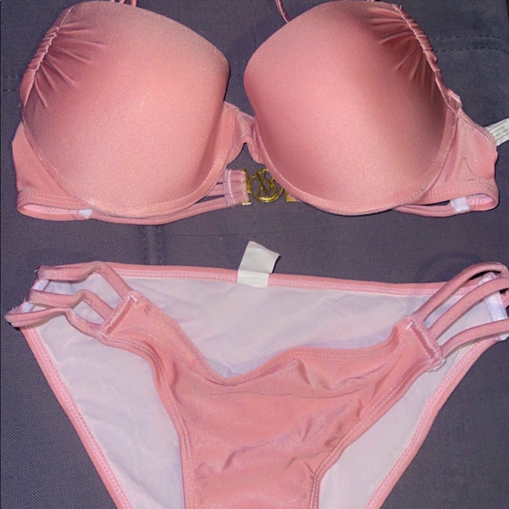 Two pieces - Picture 2 of 6